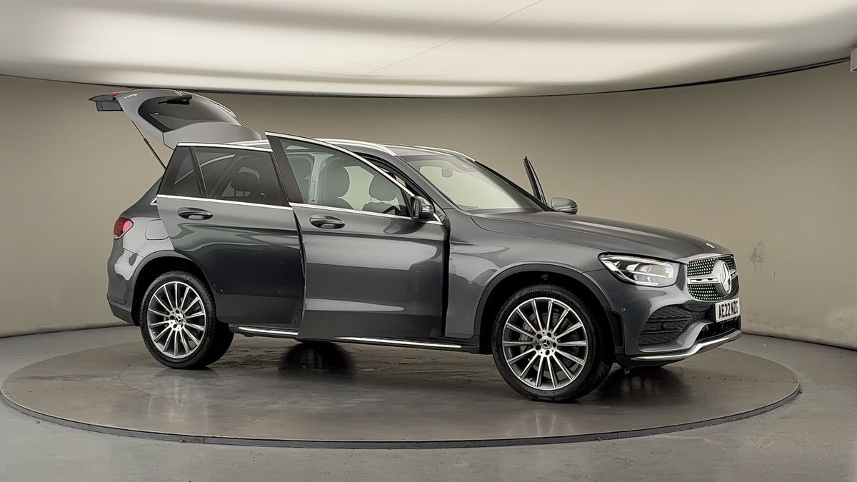 More views of Mercedes-Benz GLC