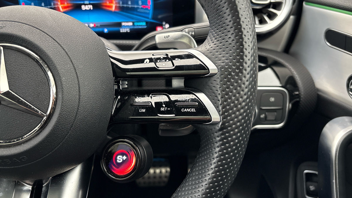 Mercedes-Benz CLA Image 14