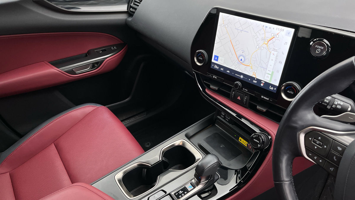 Lexus NX Image 18