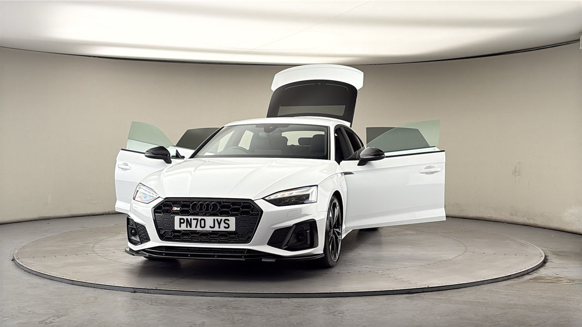 More views of Audi S5