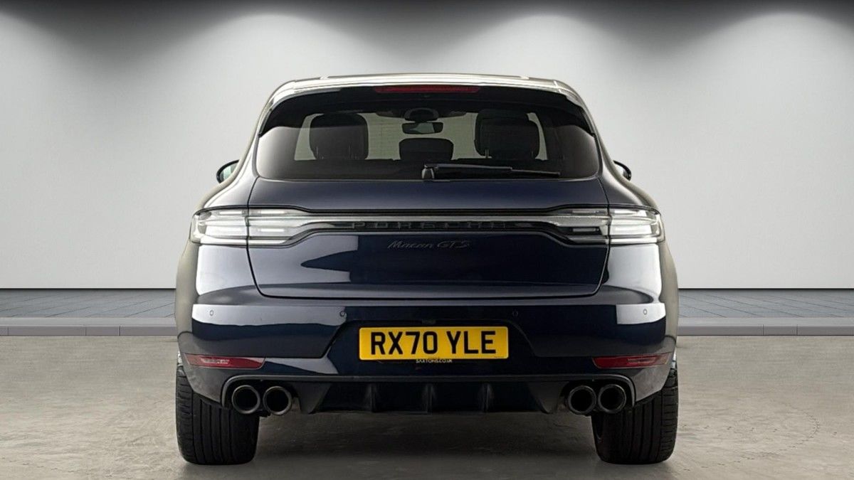 Porsche Macan Image 4
