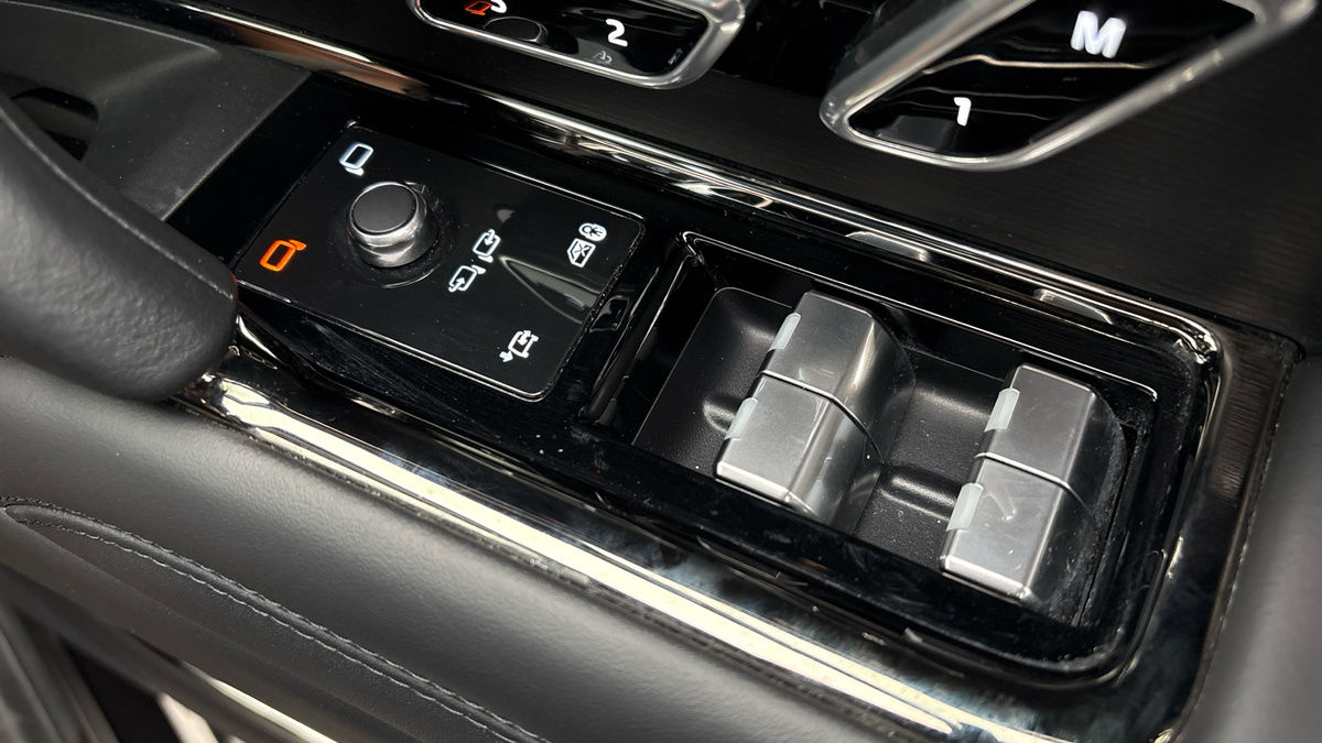 Land Rover Range Rover Sport Image 25