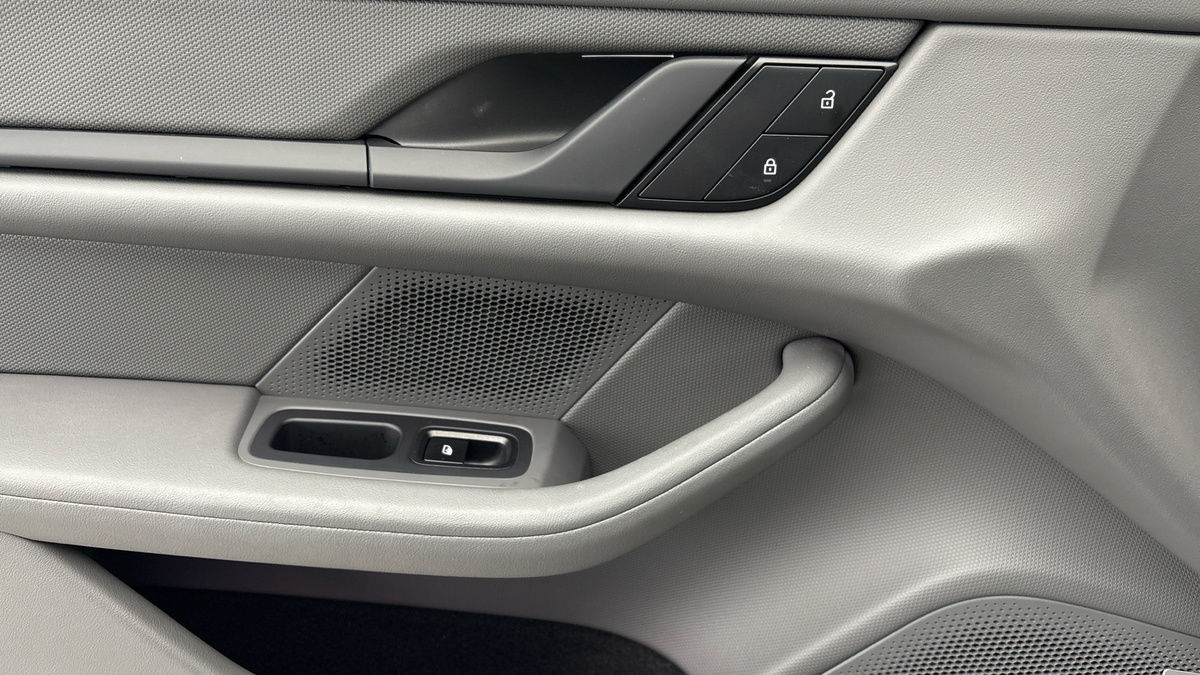 Porsche Taycan Image 19