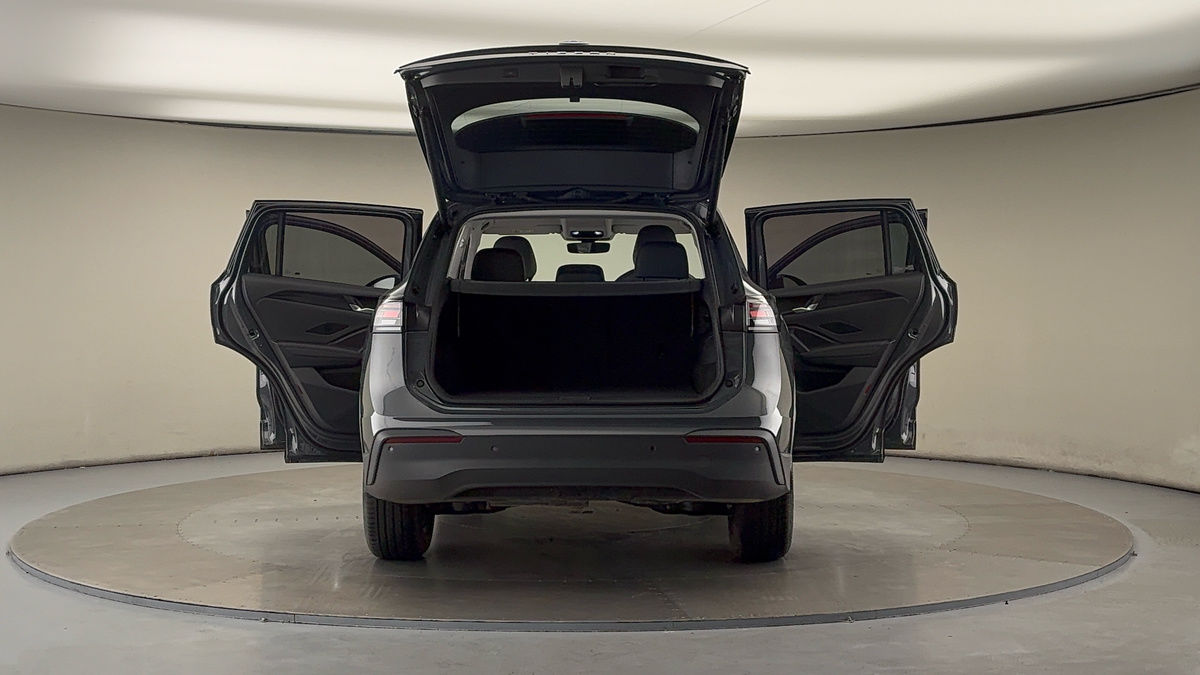 More views of Volkswagen Tiguan