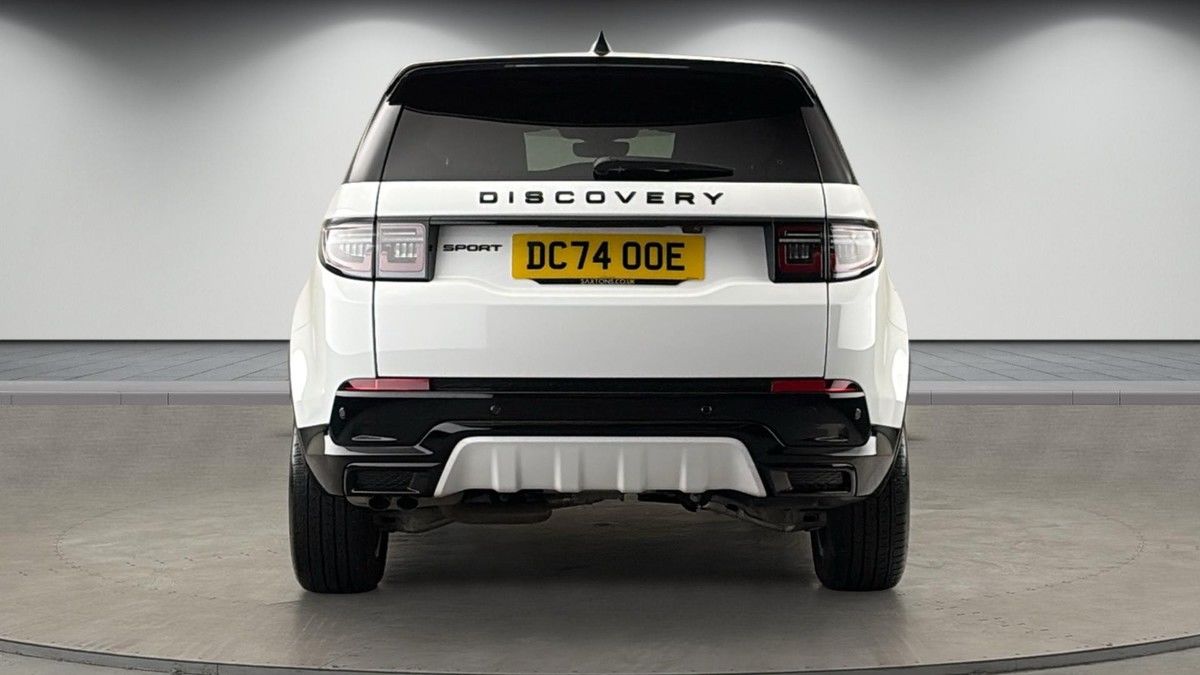 Land Rover Discovery Sport Image 4