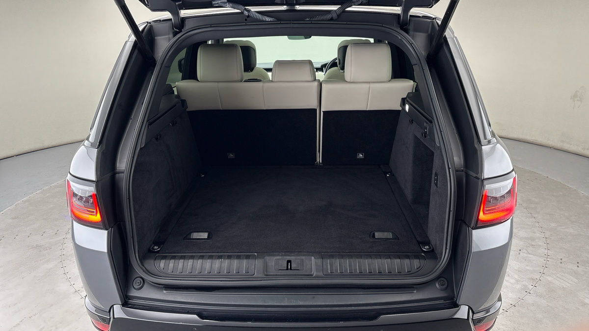 Land Rover Range Rover Sport Image 11