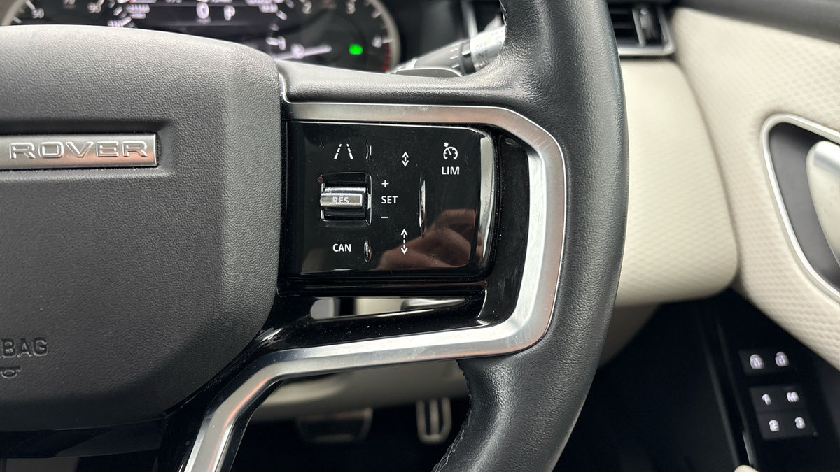 Land Rover Range Rover Velar Image 14