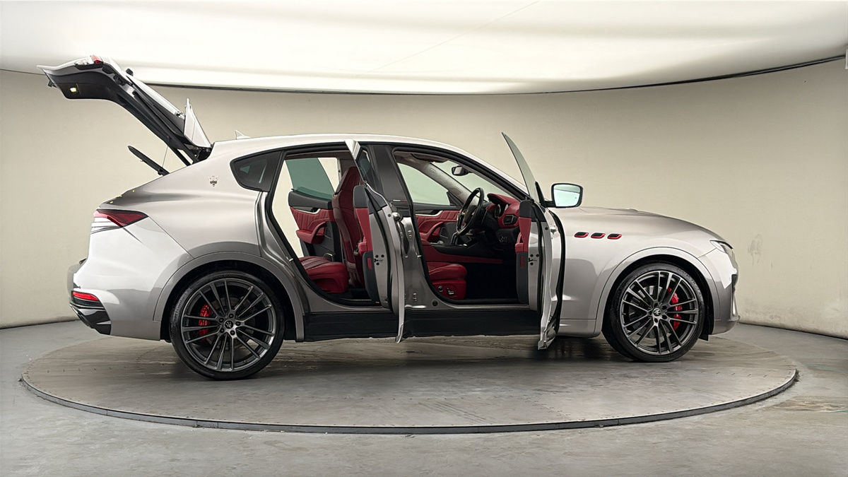 More views of Maserati Levante