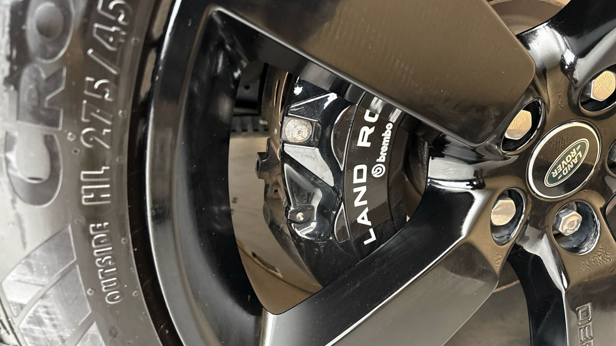 Land Rover Defender 90 Image 32