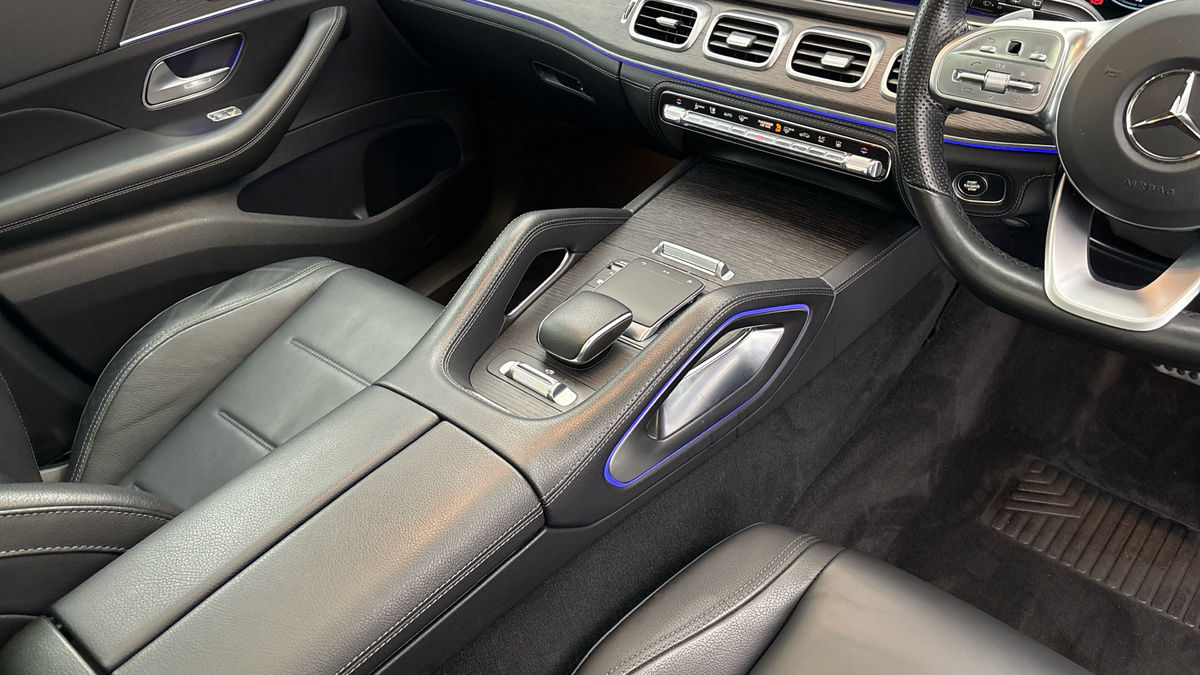 Mercedes-Benz GLE Image 18