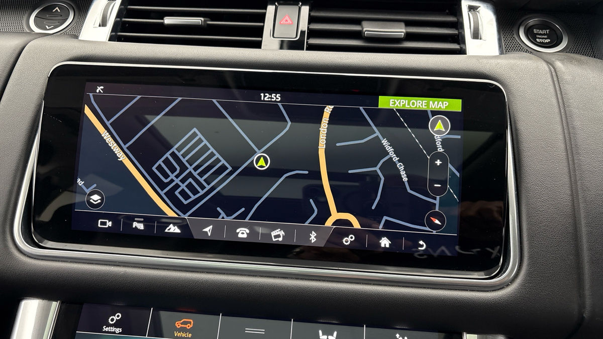 Land Rover Range Rover Sport Image 17