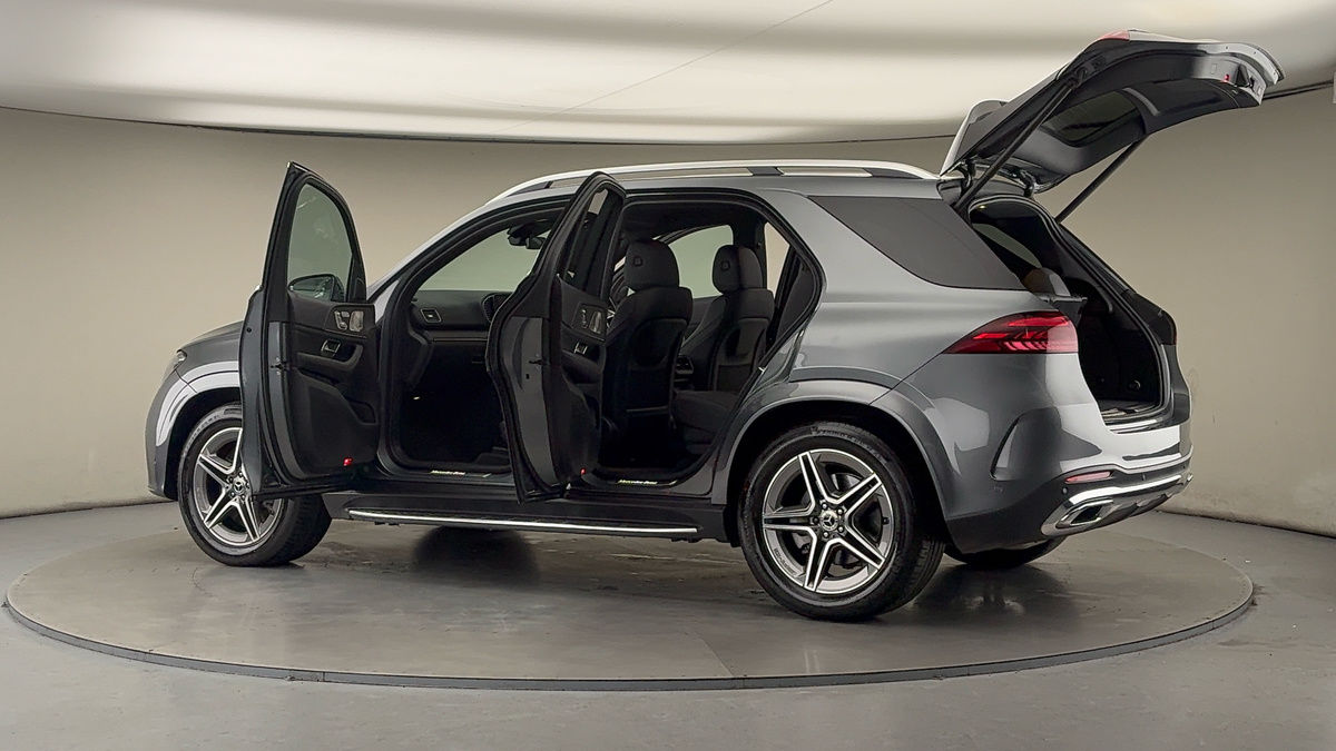 More views of Mercedes-Benz GLE