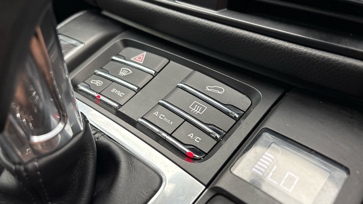 Porsche Macan Image 29