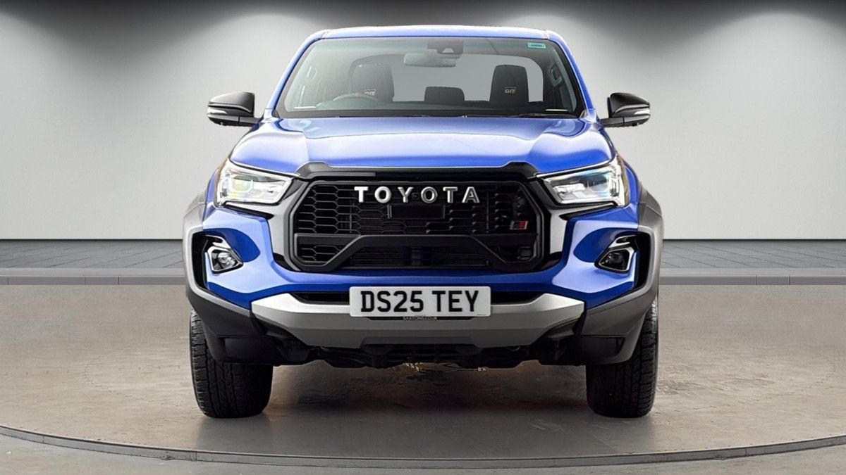 Toyota Hilux Image 3