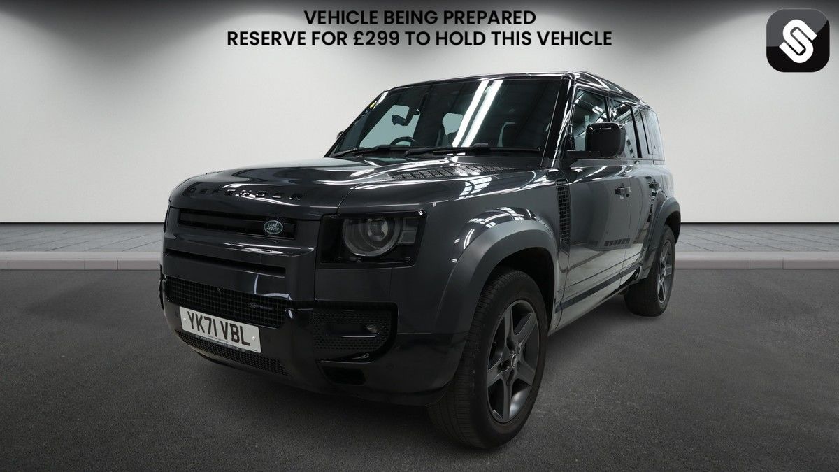 Land Rover Defender 110 Image 2