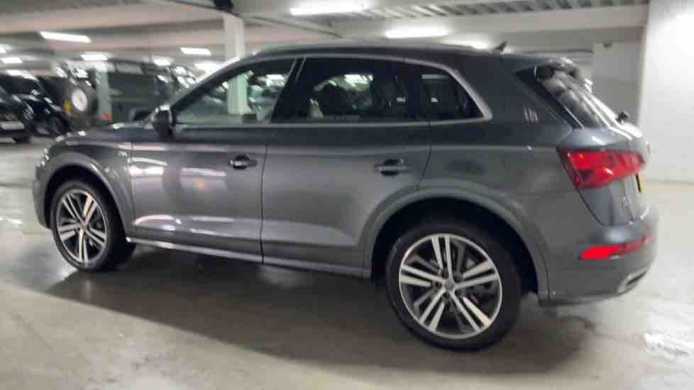 More views of Audi Q5