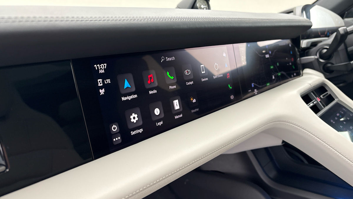 Porsche Taycan Image 28