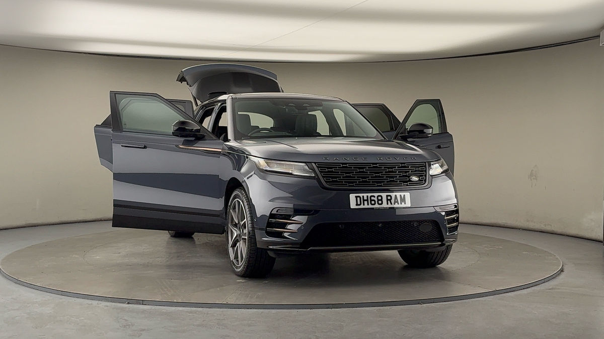 More views of Land Rover Range Rover Velar