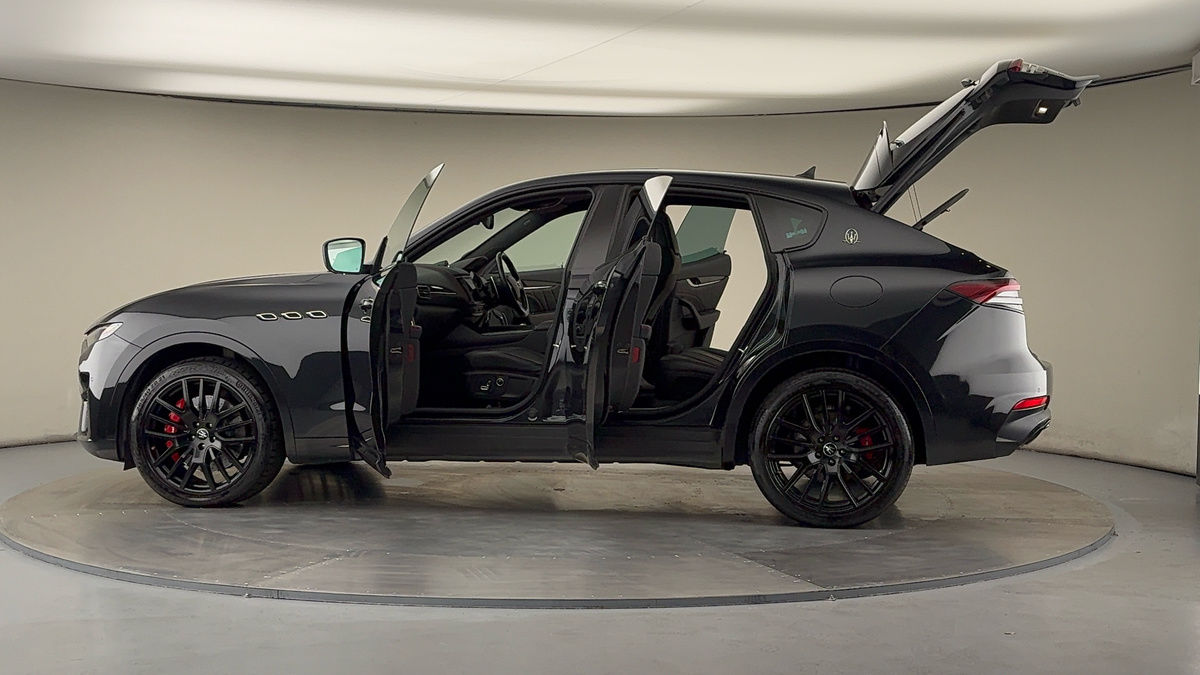 More views of Maserati Levante