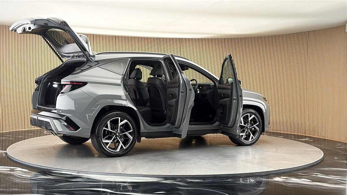 More views of Hyundai TUCSON