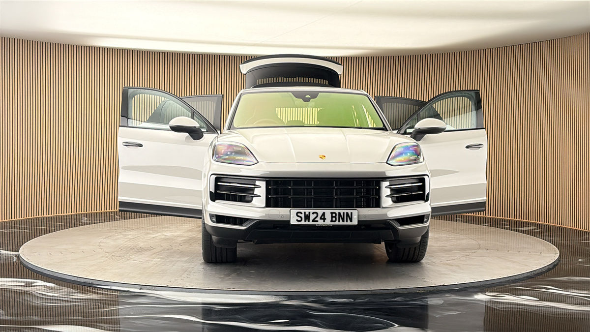 More views of Porsche Cayenne
