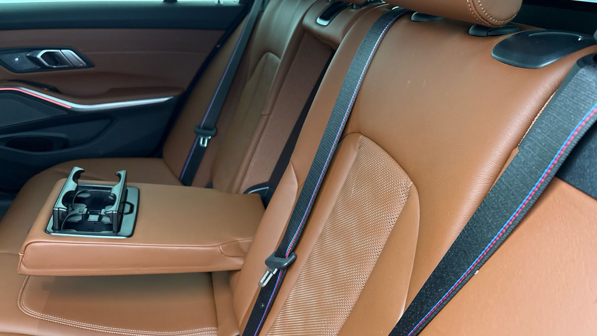 BMW M3 Competition Image 9