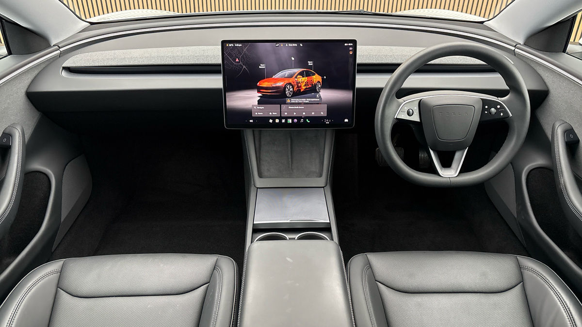 Tesla Model 3 Image 12