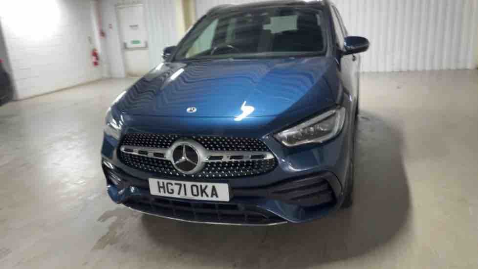More views of Mercedes-Benz GLA