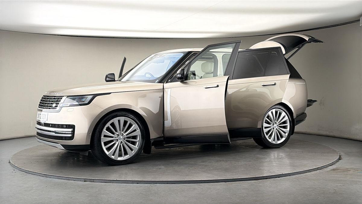 More views of Land Rover Range Rover