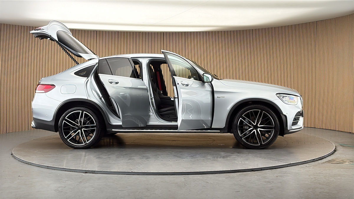 More views of Mercedes-Benz GLC