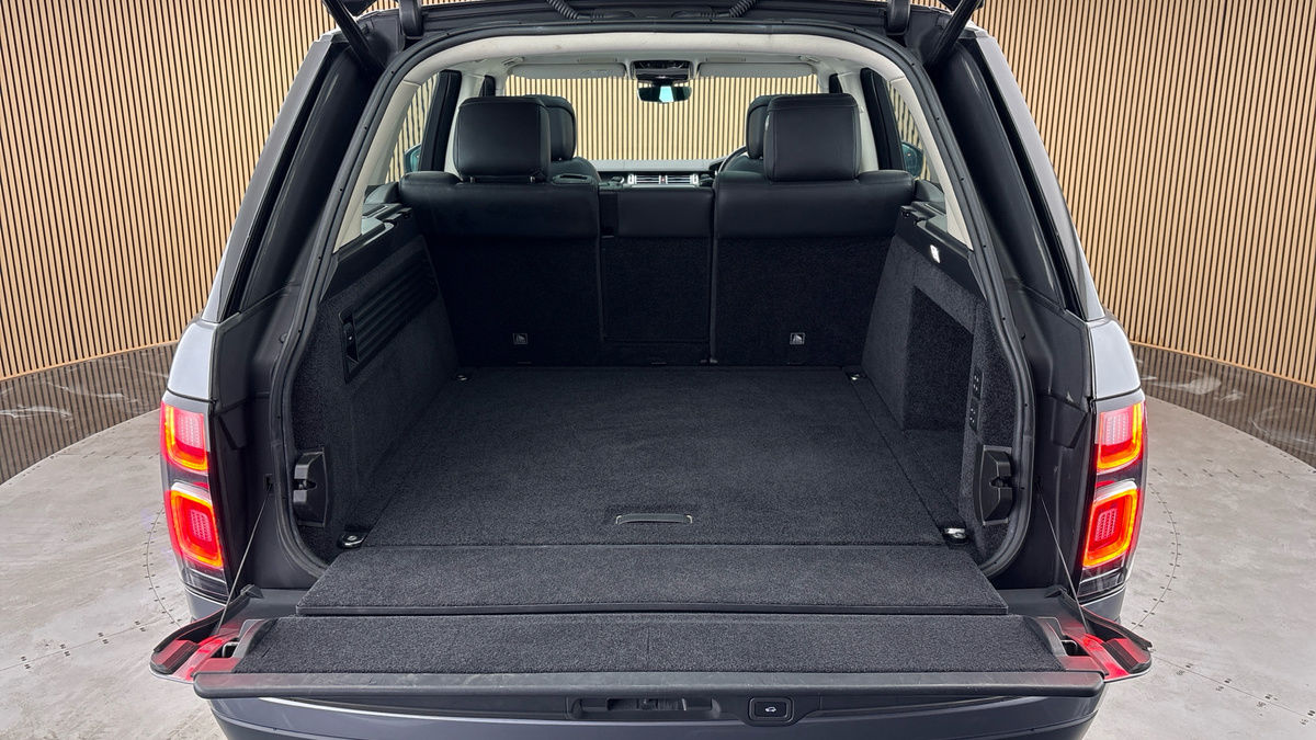 Land Rover Range Rover Image 11