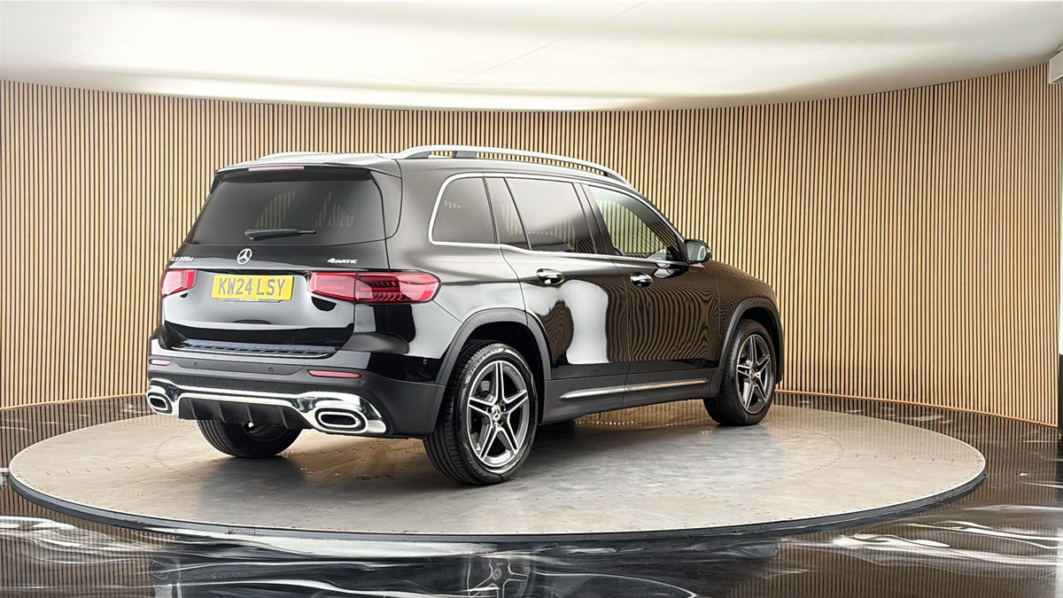More views of Mercedes-Benz GLB