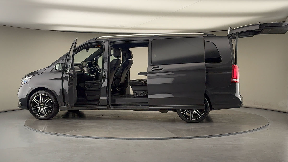 More views of Mercedes-Benz V Class