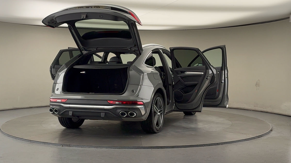 More views of Audi SQ5