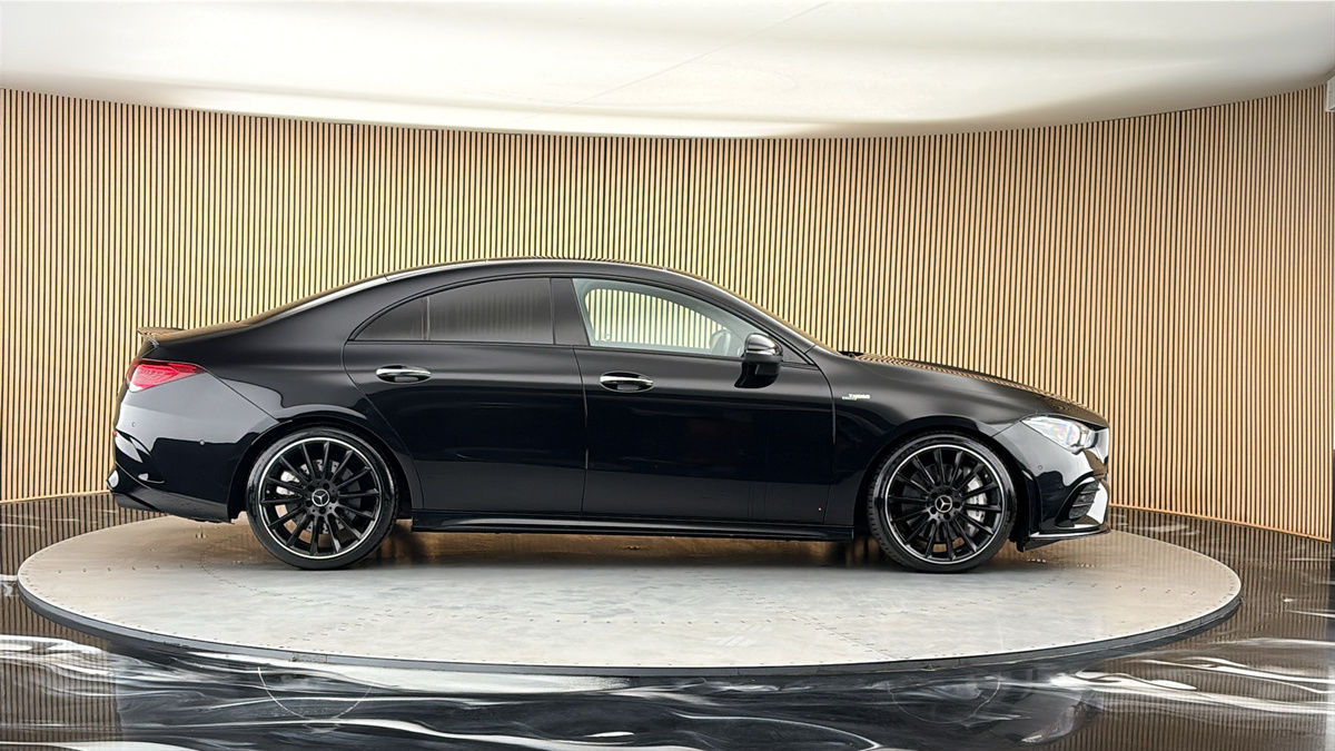 Mercedes-Benz CLA Image 16