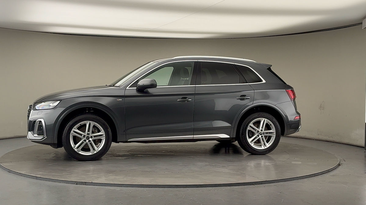 More views of Audi Q5