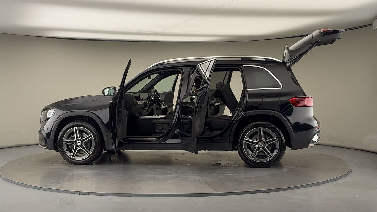 More views of Mercedes-Benz GLB