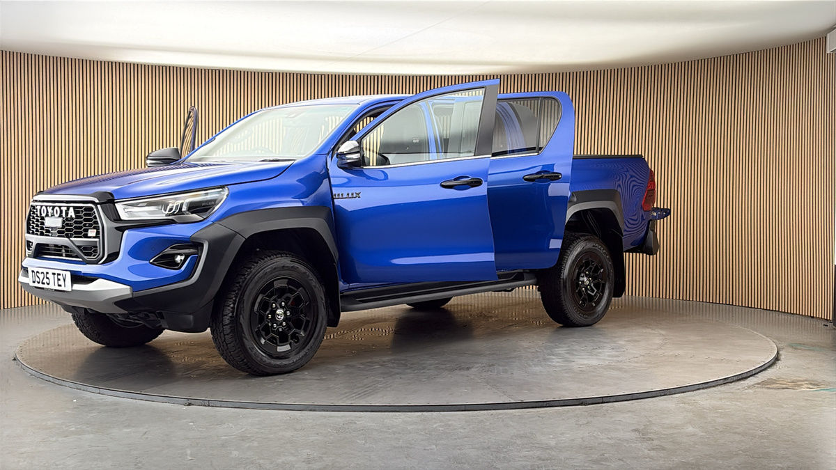 Toyota Hilux Image 22