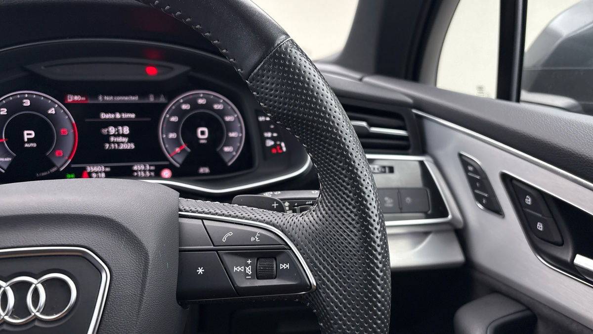 Audi Q7 Image 14