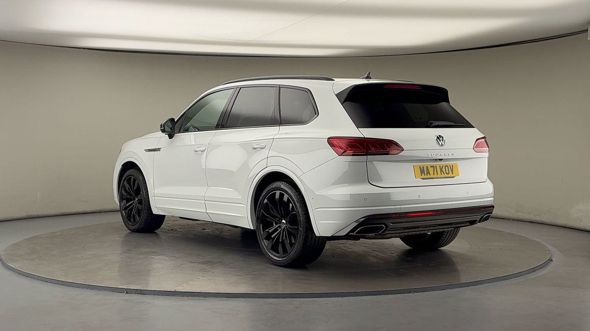 Volkswagen Touareg Image 2