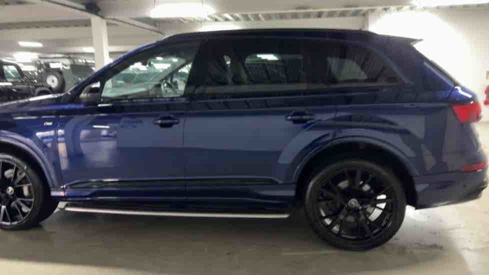 More views of Audi Q7