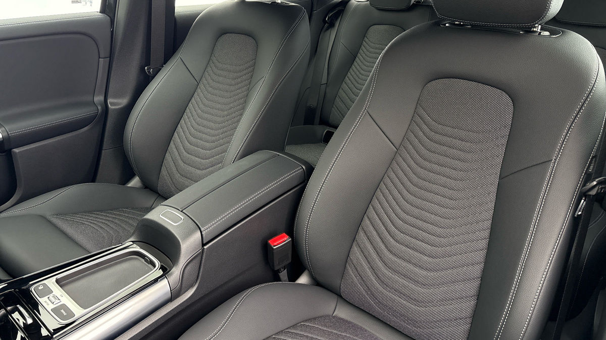 Mercedes-Benz GLA Image 7