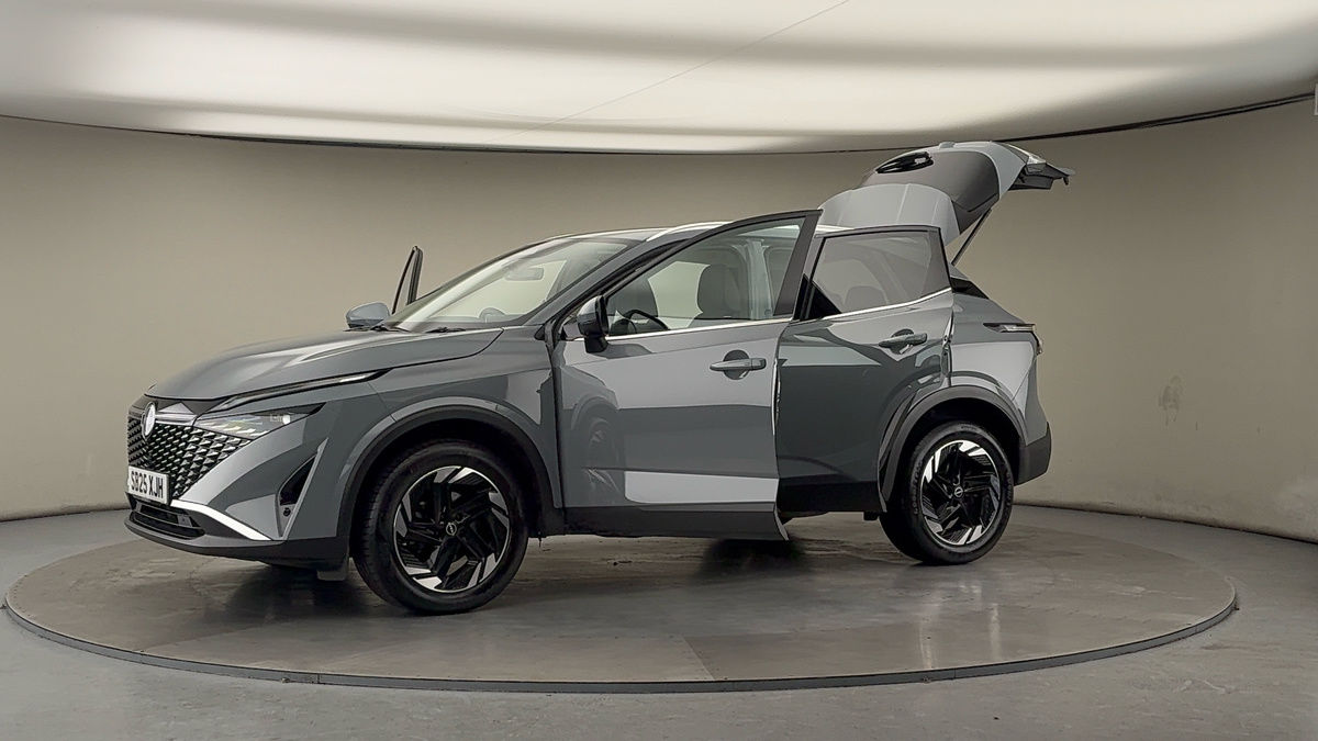 More views of Nissan Qashqai