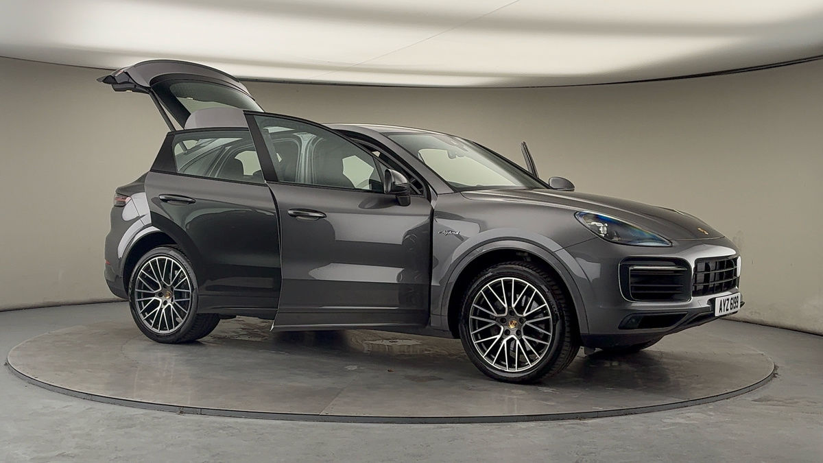 More views of Porsche Cayenne