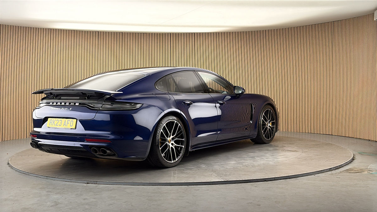 More views of Porsche Panamera