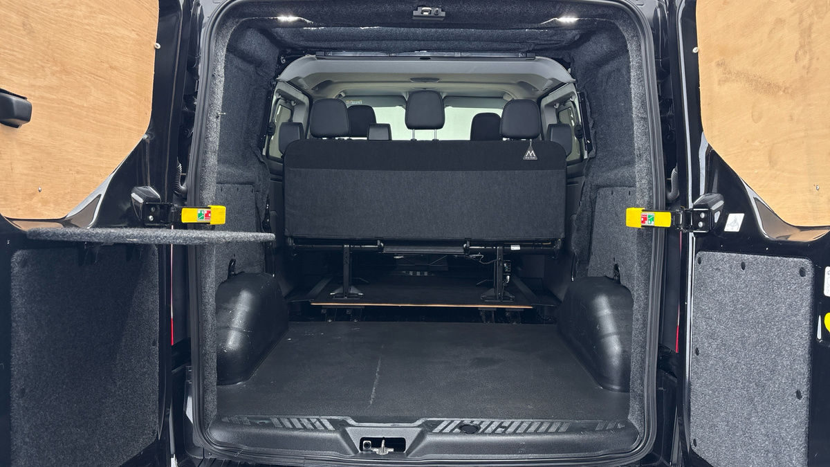 Ford Transit Custom Image 11