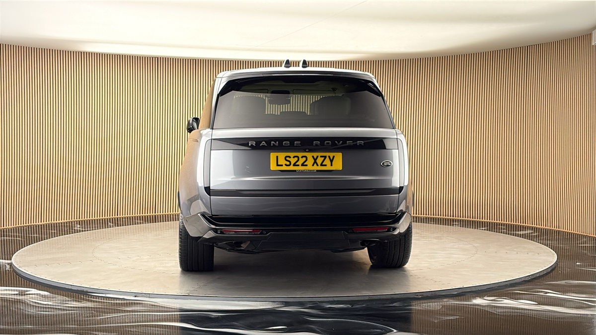 More views of Land Rover Range Rover