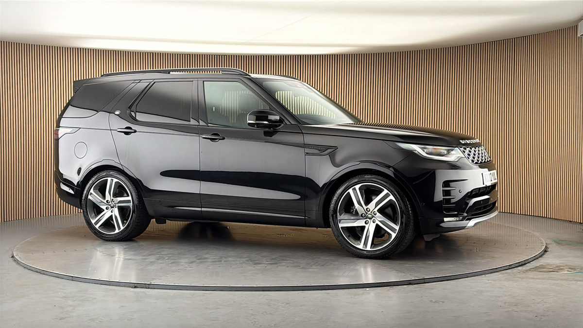 More views of Land Rover Discovery