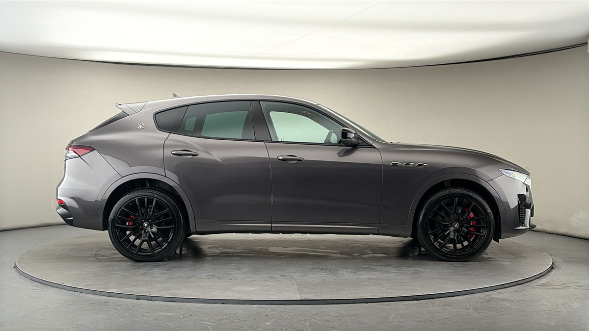 Maserati Levante Image 16