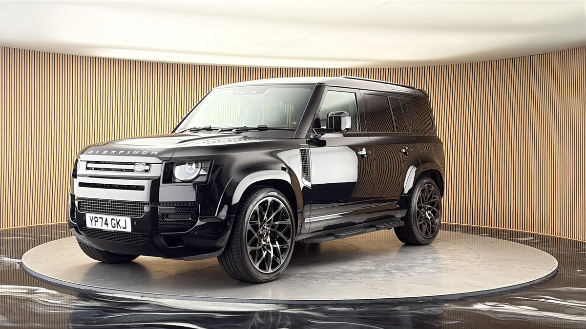 More views of Land Rover Defender 110